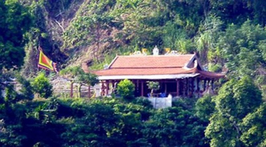 Tour lòng hồ Na Hang - Đền Pác vãng.