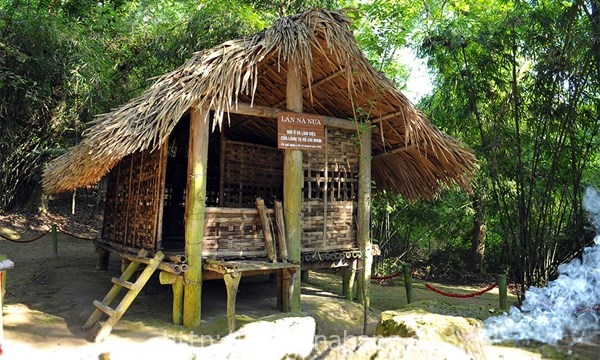 Tour du lịch Hà Nội - Suối khoáng Mỹ Lâm - Đình Hồng Thái - Cây đa Tân Trào - khu du lịch Na Hang